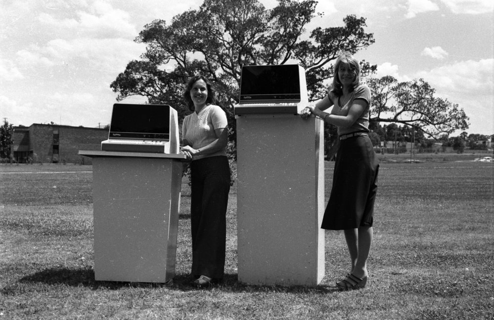 Computer centre. n2b_54_01