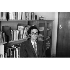 Professor Leal.  n2a_10_19