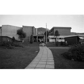 Lecture theatre and A.C.S. building.  n2a_08_18