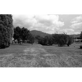 Campus scenes.  n2a_06_03