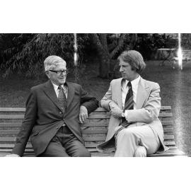 Sir Macfarlane Burnet and Vice Chancellor Michael Birt.  n2a_01_18