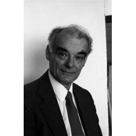 Bruce Farrer. n2b_49_19
