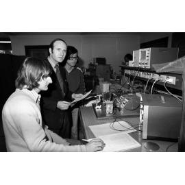 Dr Kontonleon and students. n2b_41_16