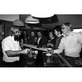 Union Bar. n2b_25_10