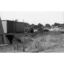 Campus scenes. n2b_01_07