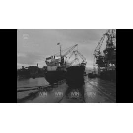 Barwon ship loaded in harbour