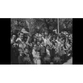 Goulburn 1967 Lilac Time parade