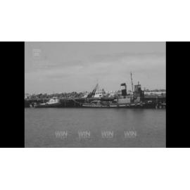 Tug Wanilla finds refuge in Port Kembla Harbour