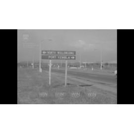 Men laying pipes at southern end of Keira St Wollongong