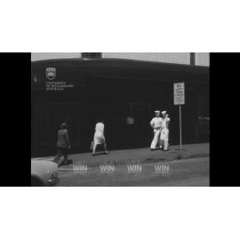 American sailors are shopping in Wollongong