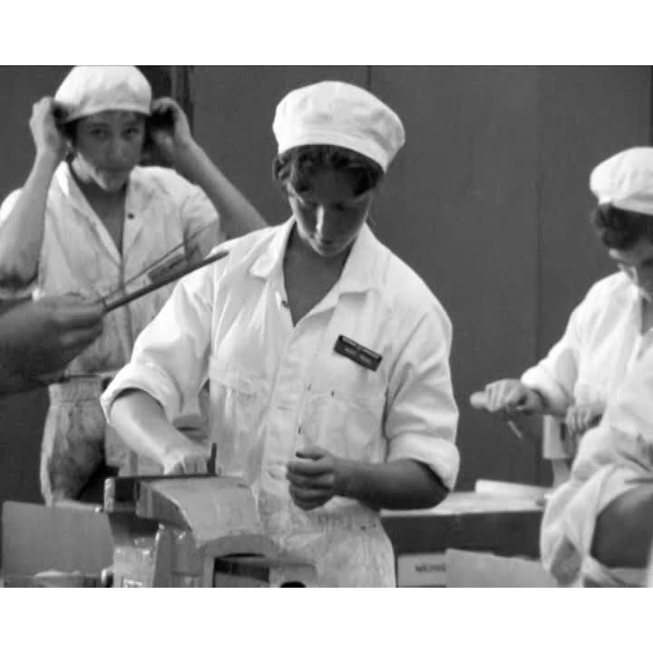 Girl apprentices at AIS part 1