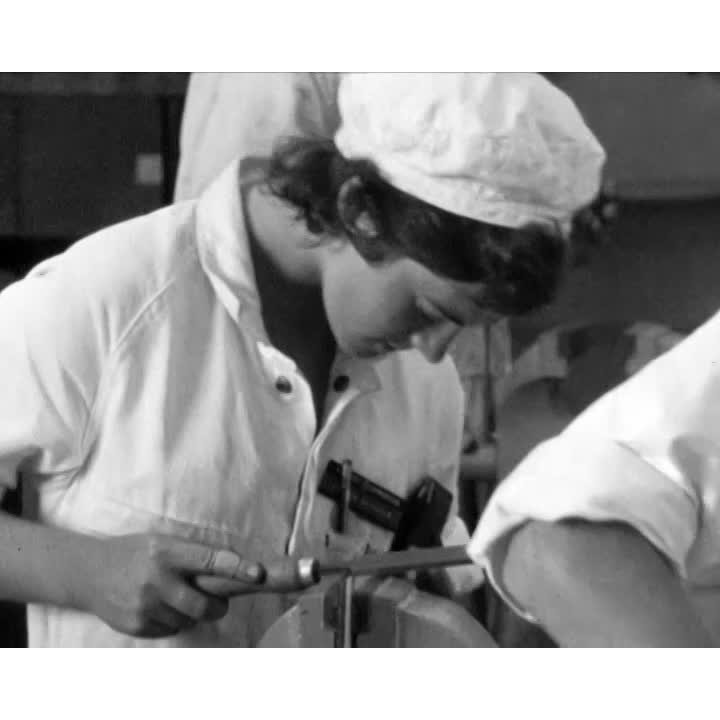 Girl apprentices at AIS part 2