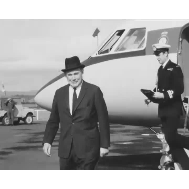 Governor-General Paul Hasluck in Wollongong