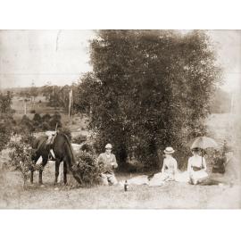 Picnic at Corrimal Colliery  